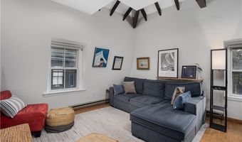 35 Pelham St Phe, Newport, RI 02840