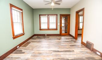 805 NE 1st Ave, Aberdeen, SD 57401