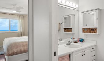 820 W Kuiaha Rd A, Haiku, HI 96708