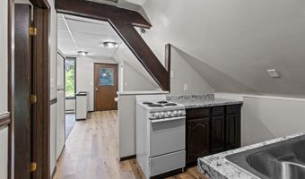 1903 E APPLE CREEK Rd, Appleton, WI 54913