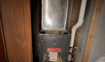 1004 N Washington St, Bicknell, IN 47512