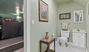 1720 Hollister Dr, Alcoa, TN 37701