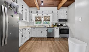 1424 DEARMANVILLE Rd, Anniston, AL 36207