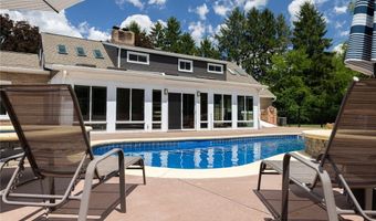 525 N Hametown Rd, Akron, OH 44333