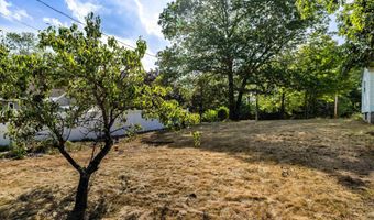 126 Chester Rd, Raymond, NH 03077