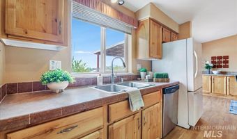 4240 N 1400 E, Buhl, ID 83316
