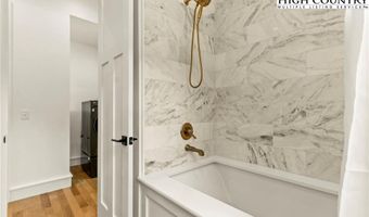 139 Nettles Ridge Rd, Banner Elk, NC 28604