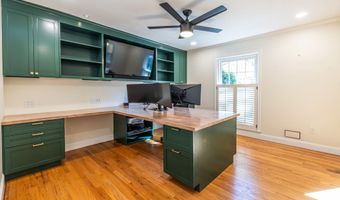 1067 Hess Dr, Avondale Estates, GA 30002