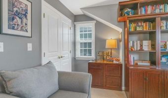111 Trotters Ln, Allendale, NJ 07401