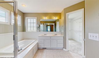 9079 NW 31st St, Polk City, IA 50226