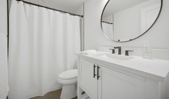 43 Oak Ridge Dr, Avon, CT 06001