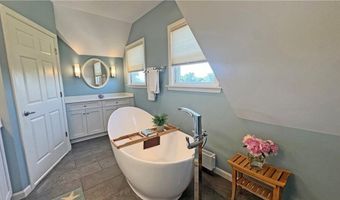 1720 Corn Neck Rd, Block Island, RI 02807