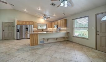 855 Jacoby Ln, Aransas Pass, TX 78336