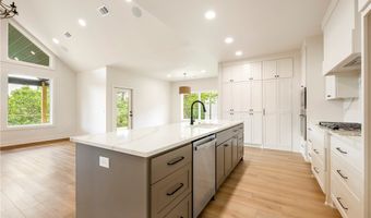 19 Lothian Ln, Bella Vista, AR 72715