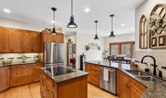33903 Mill Creek Cir, Adel, IA 50003