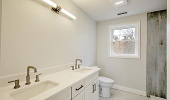 29 Graves Ave, North Smithfield, RI 02896