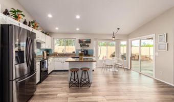 740 W SARAGOSA St, Chandler, AZ 85225