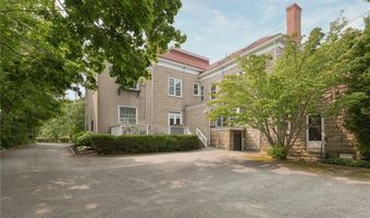 90 Rhode Island Ave 2, Newport, RI 02840