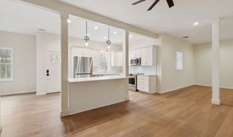 75 Willowbrook Rd, Cromwell, CT 06416