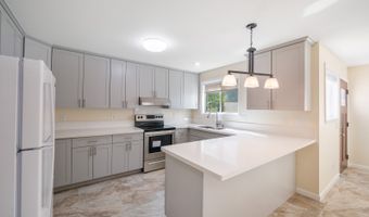 99-530 Halawa Hts Rd A, Aiea, HI 96701