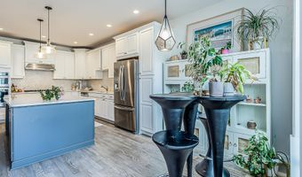 3075 N Spurway Dr, Ann Arbor, MI 48105