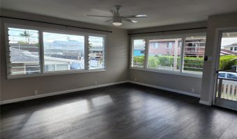 622 Hooulu St, Kailua, HI 96734