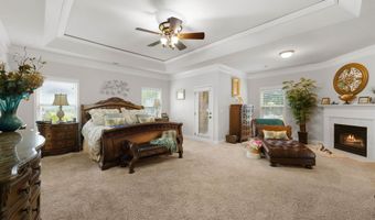 197 Colfax Dr, Boiling Springs, SC 29316