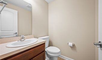 587 Surrey Dr, Aurora, OH 44202