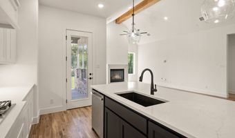 704 Blackbird Dr, Aledo, TX 76008