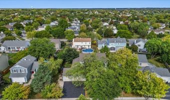 1820 Crofton Dr, Algonquin, IL 60102