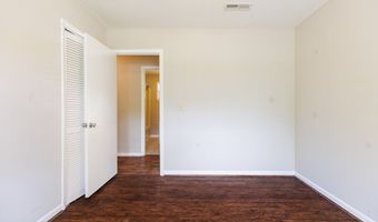 203 Magnolia Dr, Adel, GA 31620