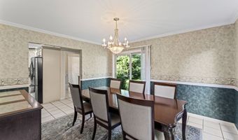 4 Quail Run Dr, Danbury, CT 06811