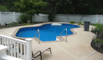 550 Egenolf Pl, Bayville, NJ 08721