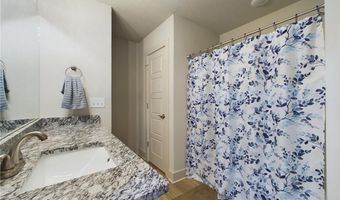 3 S Kirby Dr, Bella Vista, AR 72714
