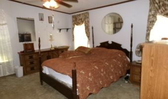 1461 Apache Rd, Albany, GA 31705
