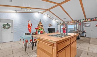 16043 Saint Timothy Rd, Apple Valley, CA 92307