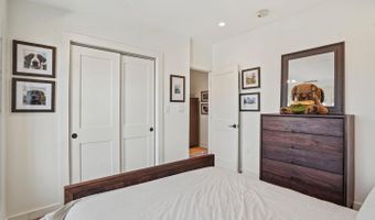 1410 C St NE, Washington, DC 20002