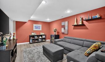 2415 Melrose Ave, Ames, IA 50010