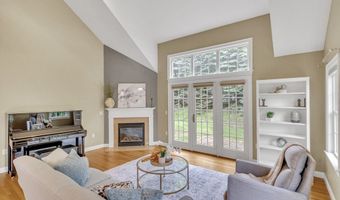 1 Chase Path 1, Acton, MA 01720