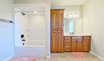 190 Claytie Douglas Rd, Alma, GA 31510