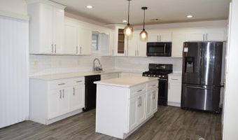 424 Remsen Ave, Avenel, NJ 07001