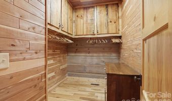 2150 Shellstand Rd, Almond, NC 28702