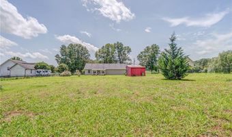 205 Shaw Rd SW, Adairsville, GA 30103