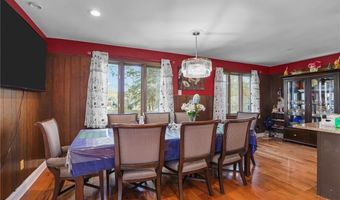 37 Pinewood Dr, North Providence, RI 02904
