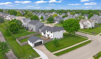 1001 9th Avenue Pl SE, Altoona, IA 50009