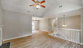560 Bethany Ct, Athens, GA 30606