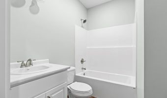 596 Beach Rd, Baxley, GA 31513