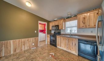 354 N 5th St, Basin, WY 82410