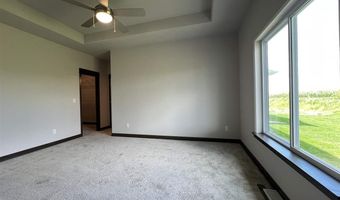 1232 Berkshire Ln, North Liberty, IA 52317