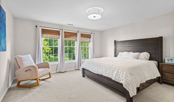 71 Kendall Ct 71, Bedford, MA 01730